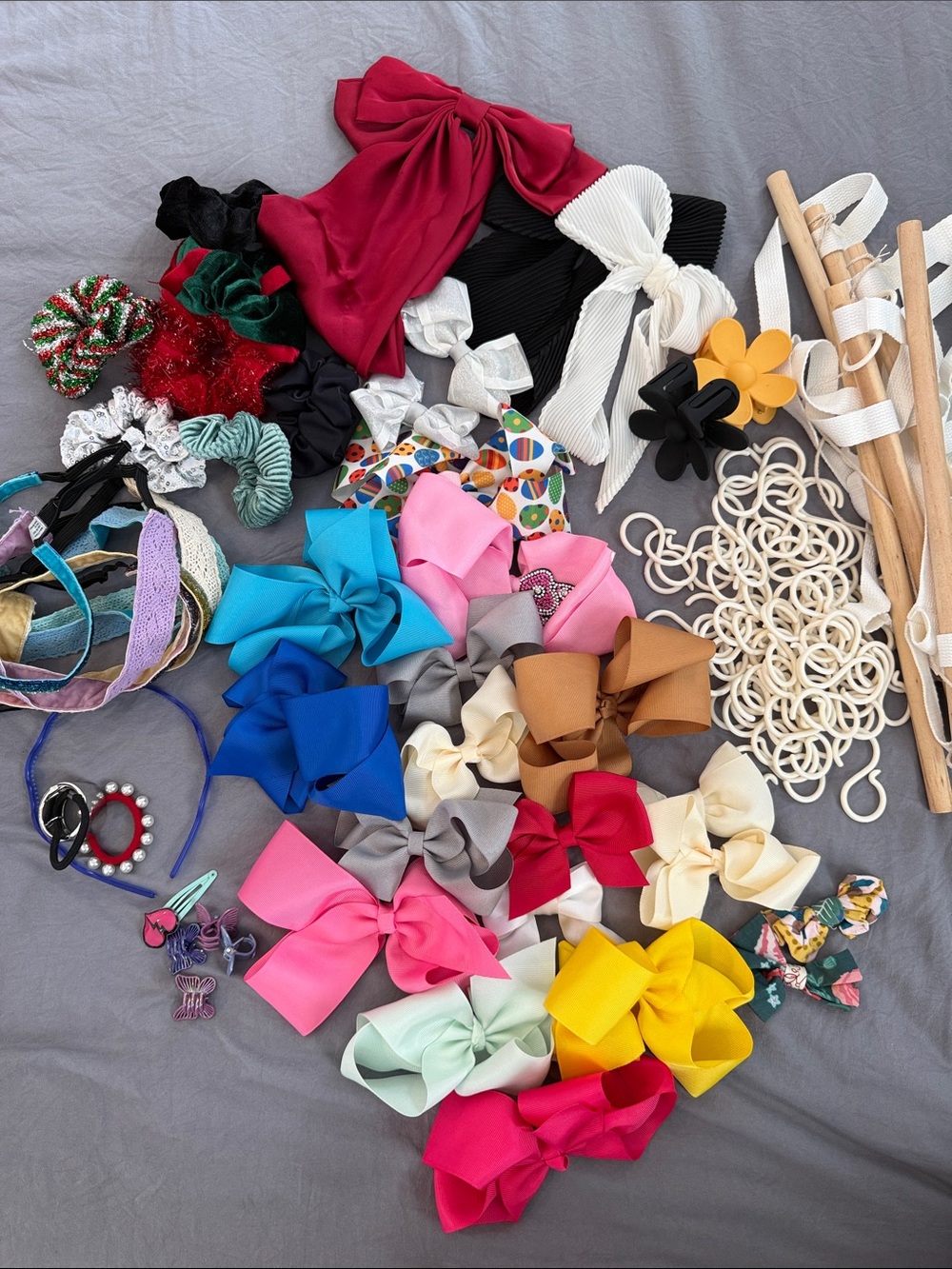 Assorted Baby Girls Hair Bows Headbands Scrunchies Bundle And Holder